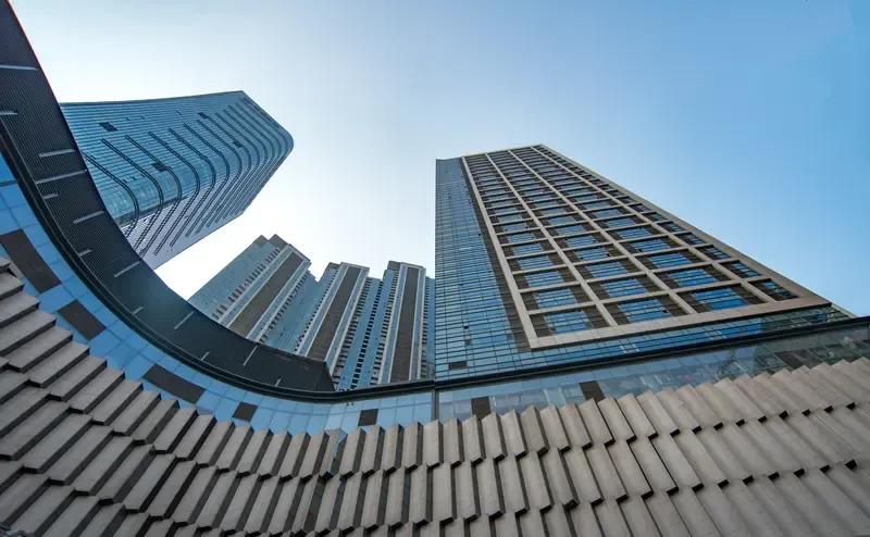 地产突然崛起
不管如何
对当下夯实经济底色很重要
股市往往先行经济
如果资本市场