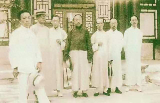 郁达夫与胡适始末：无“恨”是两代文人立场自尊与文坛话语权碰撞