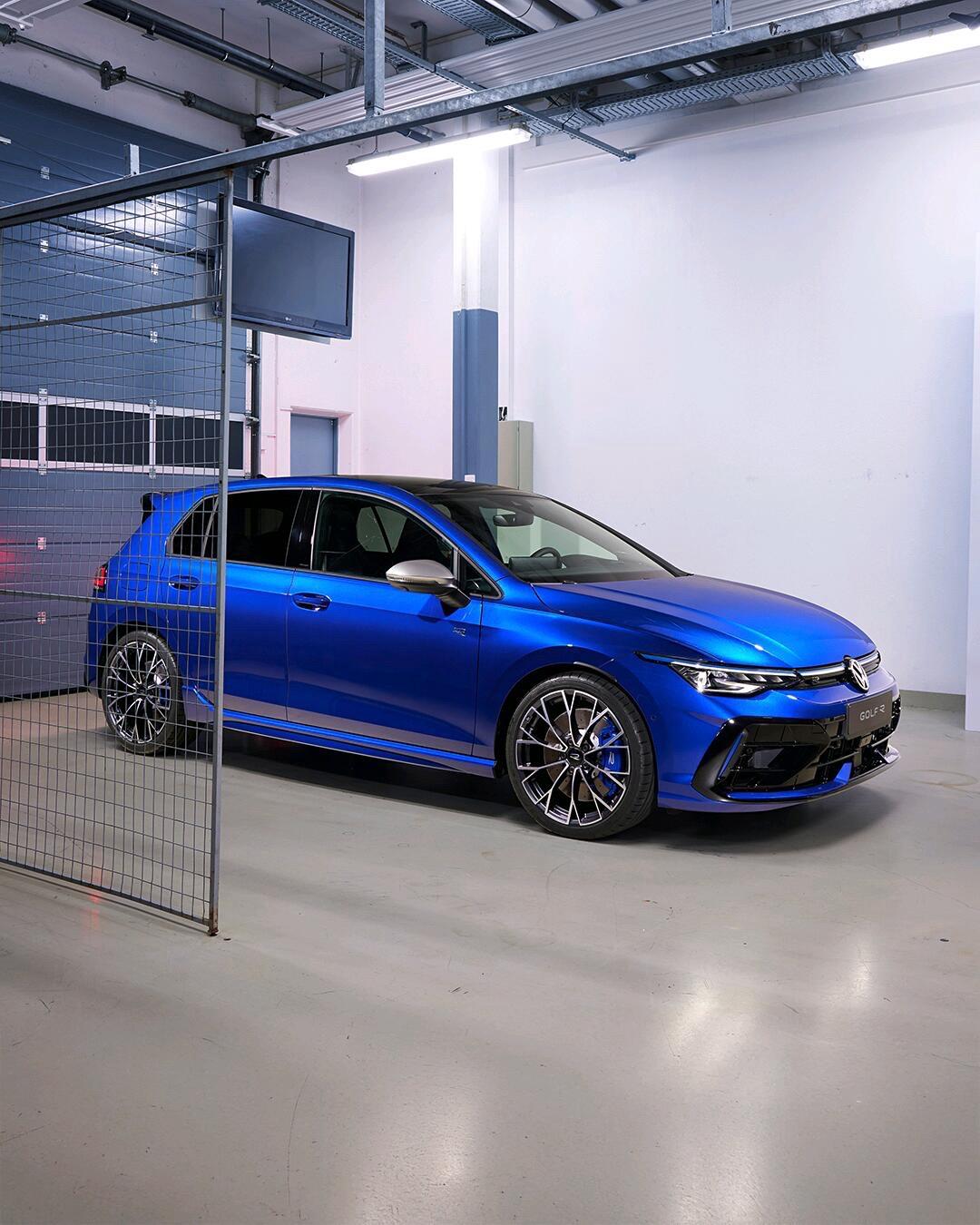 高尔夫R MK8.5。
