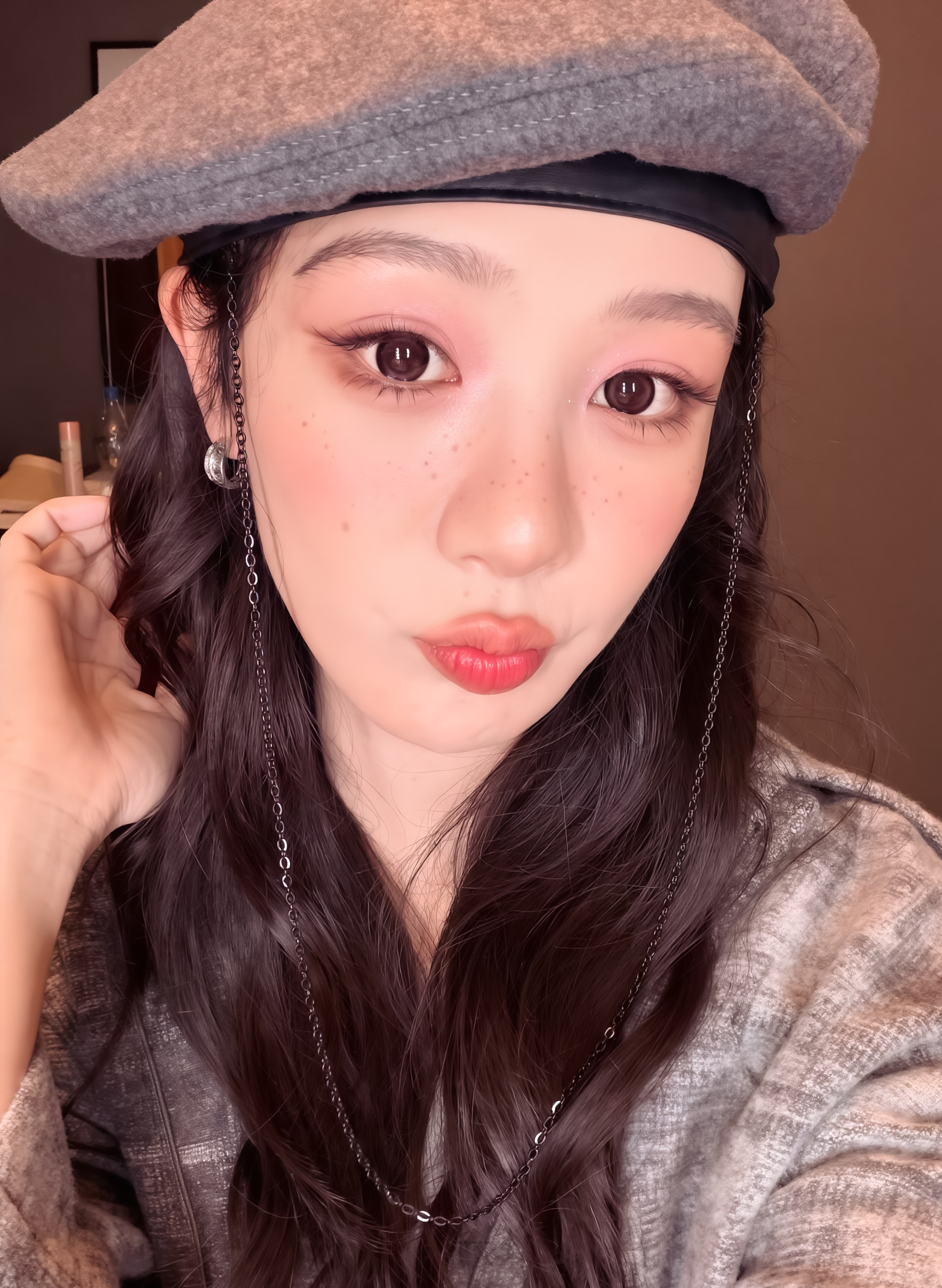 杨紫[超话]‍杨紫家业 拾起生活中熠熠生辉的碎片，在枯燥乏味的人生里充当烟火与星