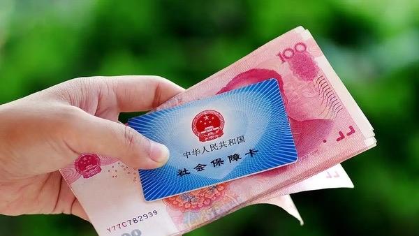 今年以来，广州超千名市民因违规补缴社保遭遇诈骗，涉案金额超亿元。记者调查证实，多