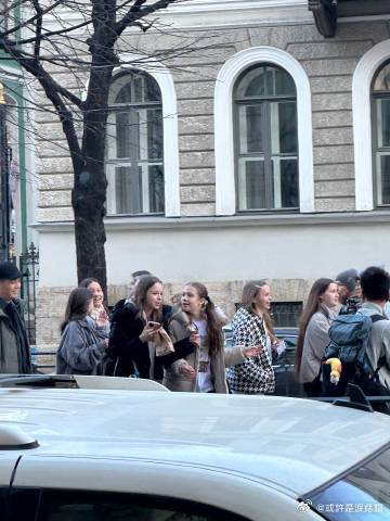 李纯马頔录制妻子的浪漫旅行妻子的浪漫旅行开录 当民谣浪子遇上气质女神，马頔和李纯