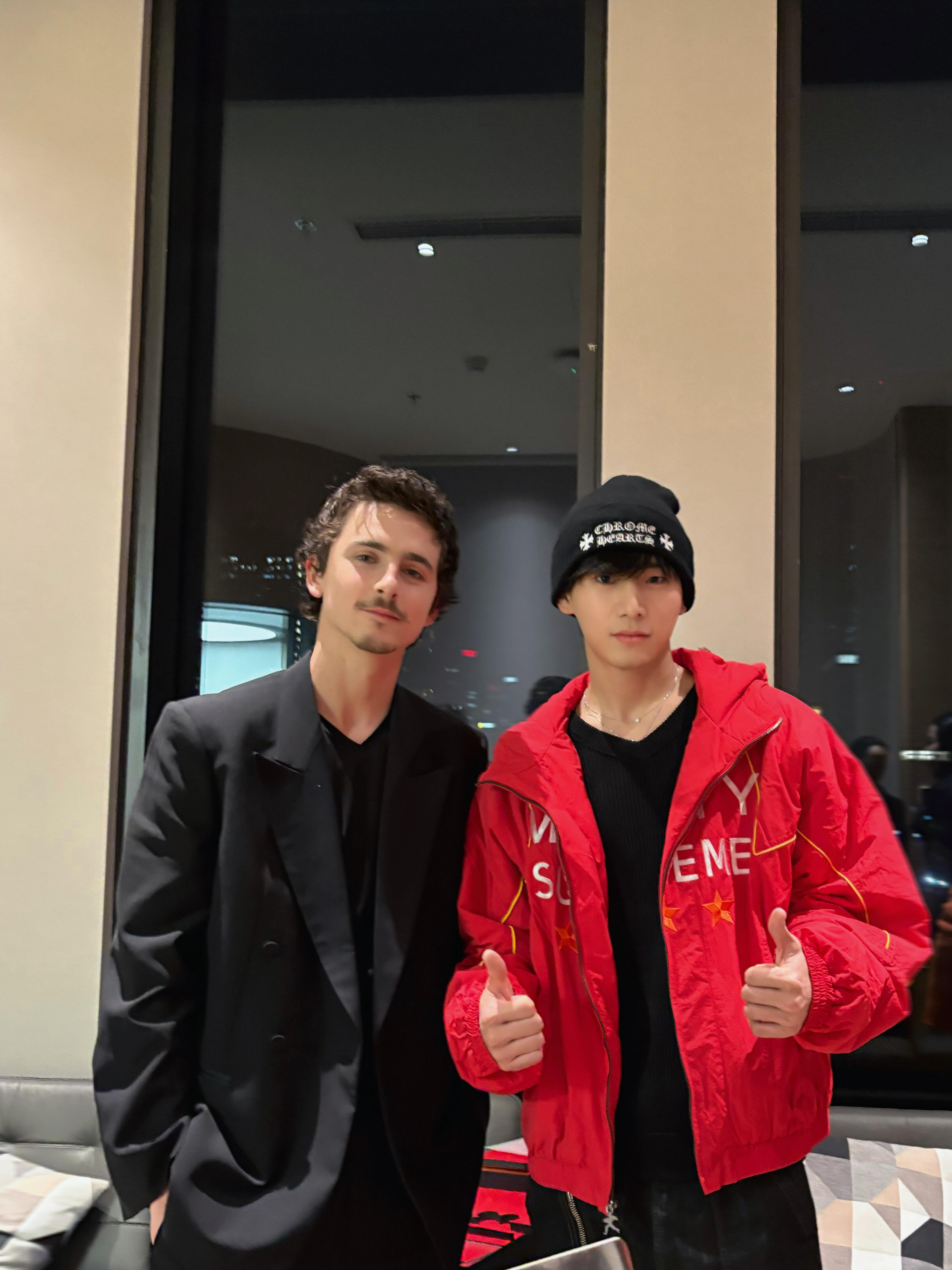 姚琛你小子好福气都让甜茶打歌了 我不行了姚琛成功追星甜茶，还被甜茶拉着一起打歌，