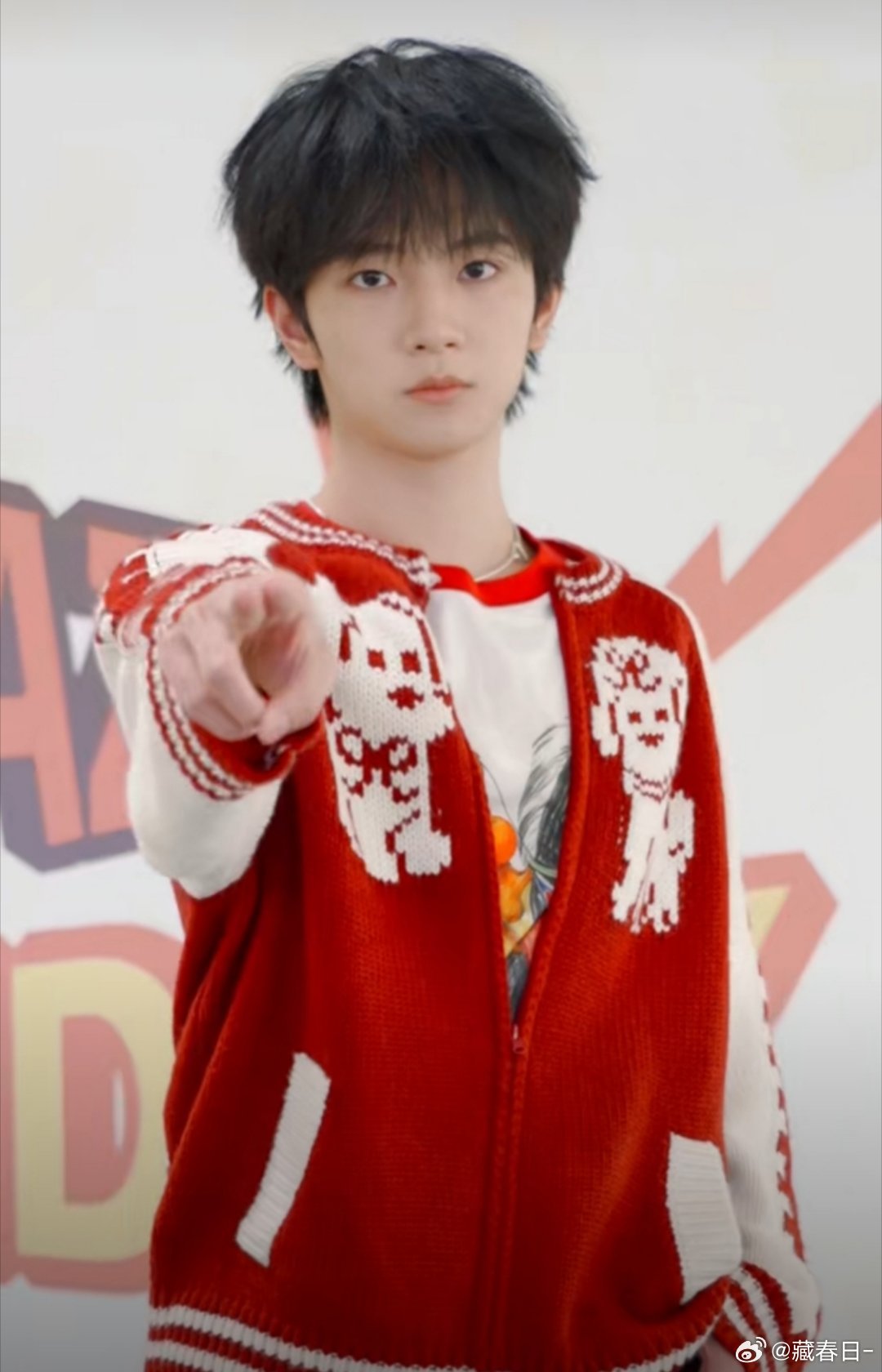 穆祉丞铠甲勇士变身穆祉丞铠甲勇士变身，帅得嘞 