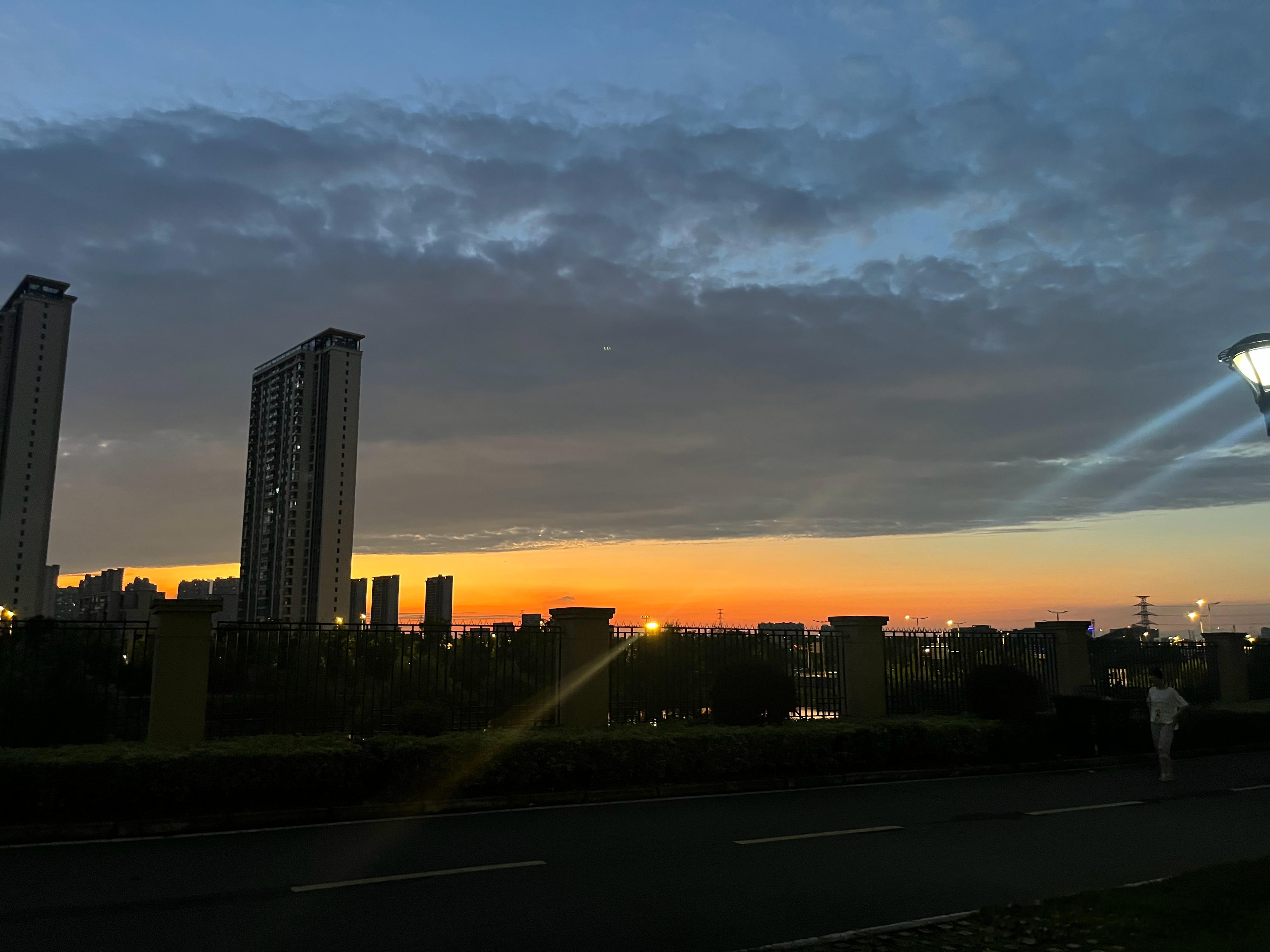 雨后的晚霞，端午安康 