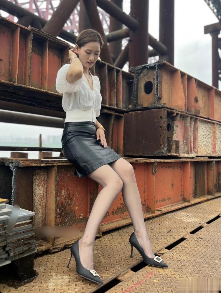 小溪阿姨 ​​​
