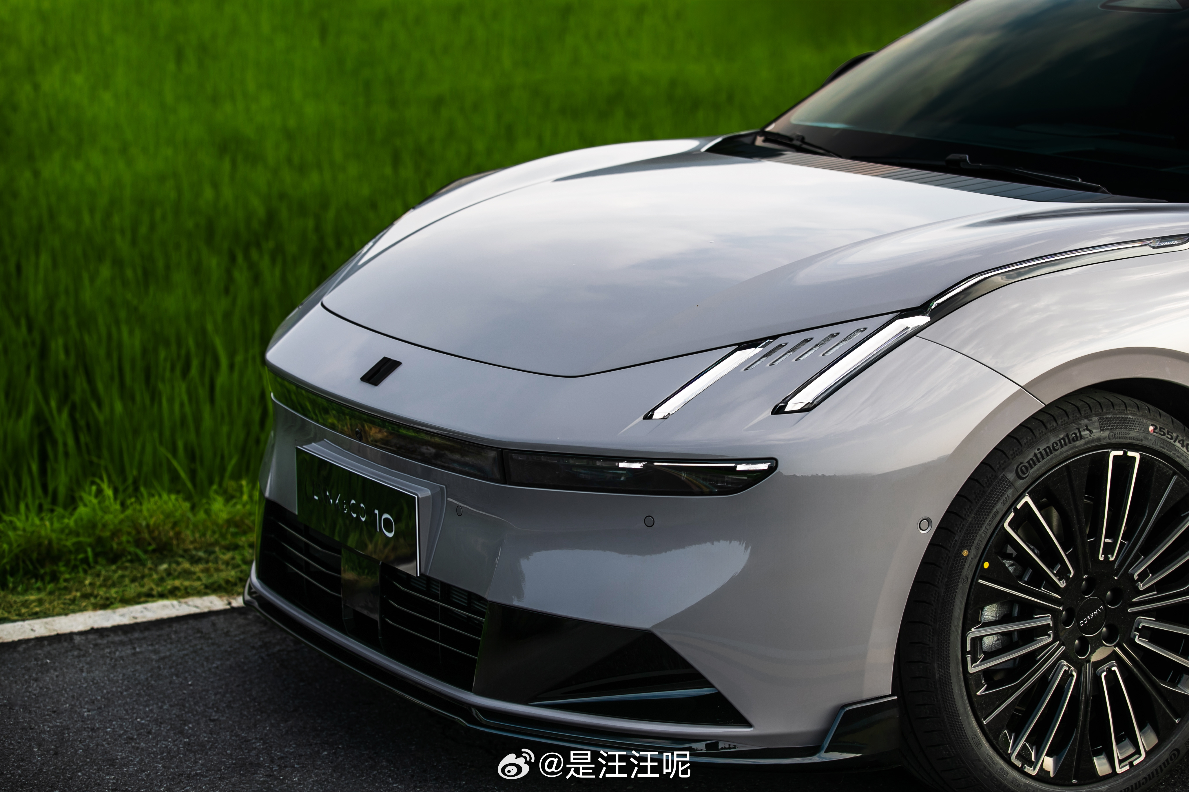 领克10 EM-P电混轿车有点帅啊！起售价16.38万～作为30万内混动轿车中唯