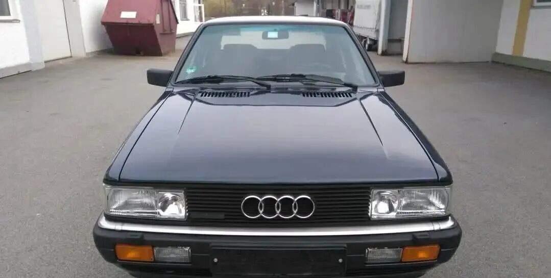 那时候在东北村里开这样的车，应该是首富了吧