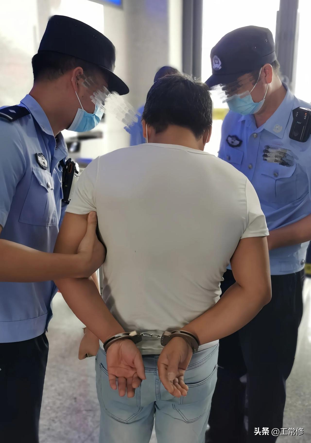 19岁女生因拒绝搭讪，被男子连捅数刀，媒体报导说凶手有“精神疾病诊疗史”，这几个