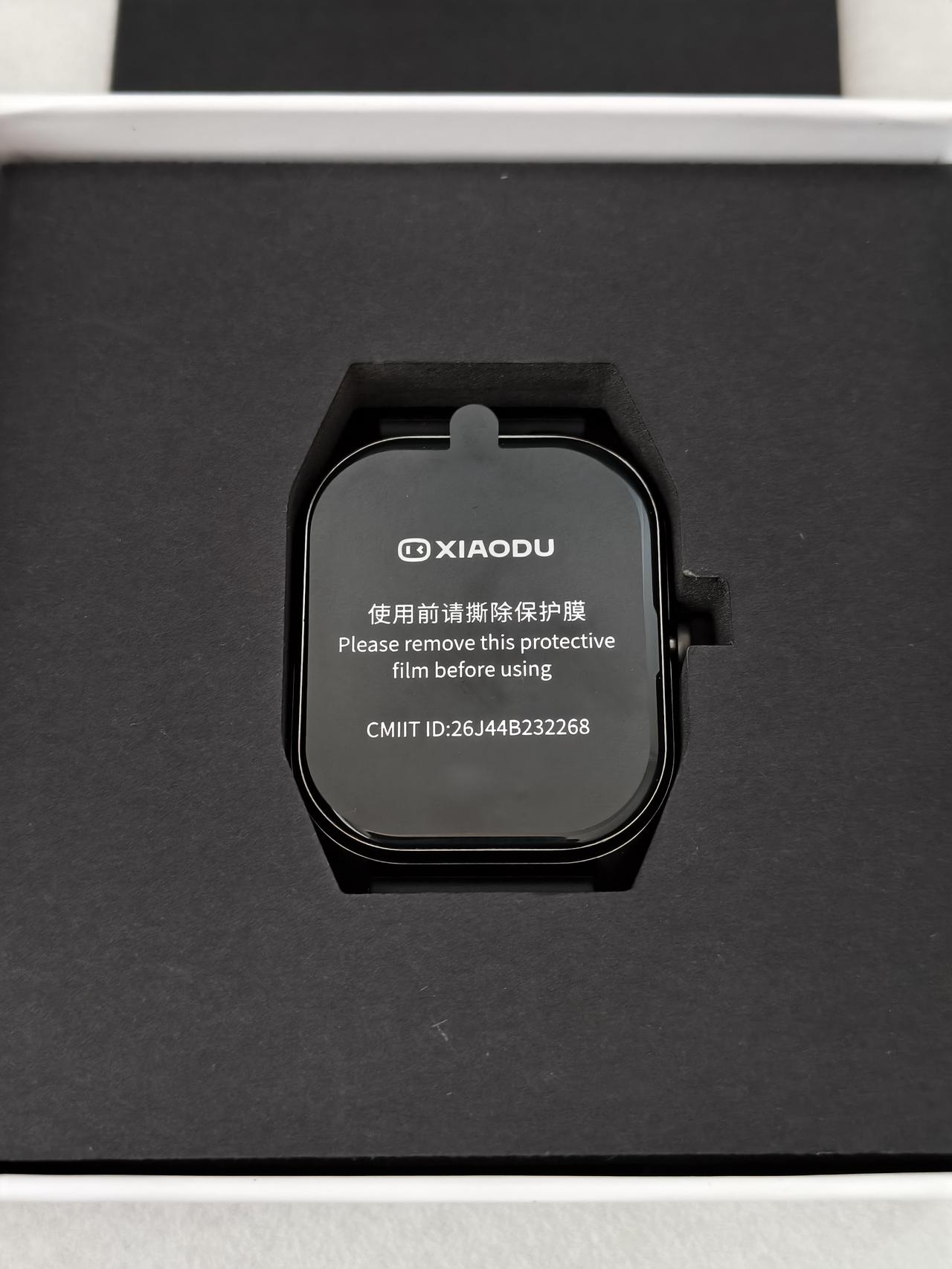 小度AI智能手表黑色款开箱啦
 
新到手小度AI智能手表黑色版本，拆开包装盒第一