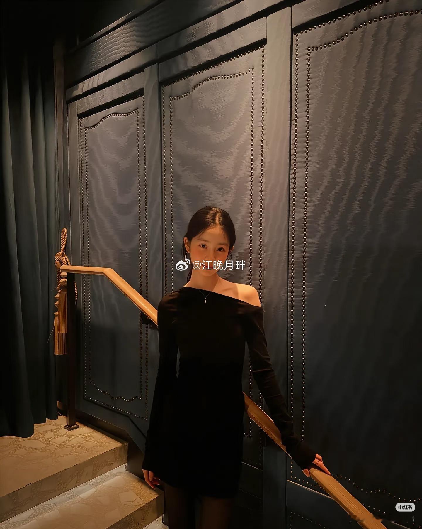 黄磊孙莉曾说同意黄多多当演员这么漂亮的女儿确实适合当演员啊幸福的家庭氛围  黄多