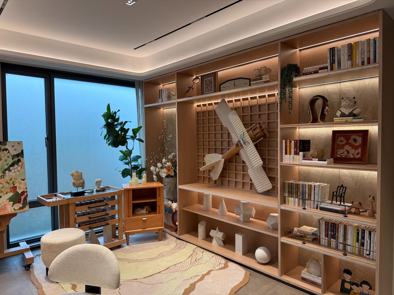 保利翡翠天奕整盘均价不到1.7万，但是装修标注非常高，139平厨房这个吧台都是交