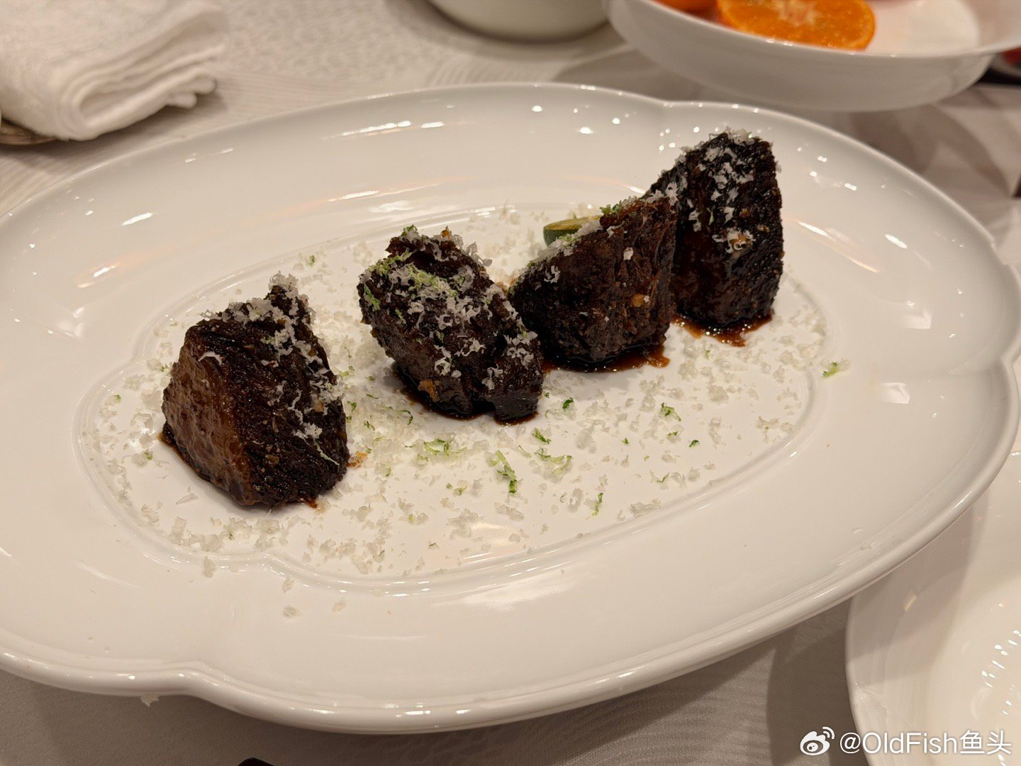 深圳福田香格里拉香乐园1.江南私房脆皮小牛肉——小份是4块，牛肉外酥里嫩，外部的