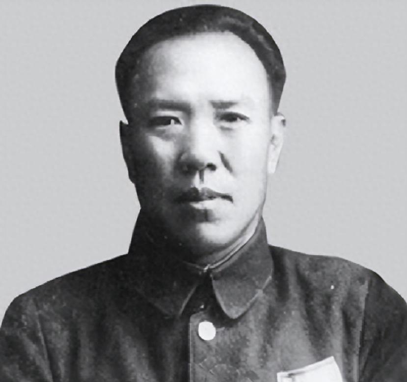 他是唯一在起义后，仍被定为战犯的国军将领，因1947年的一些往事

“1949年