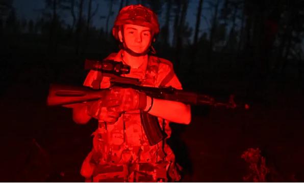 图文：媒体称至少有50名俄军女兵在乌克兰战争中阵亡

如今，俄罗斯正在有针对性地
