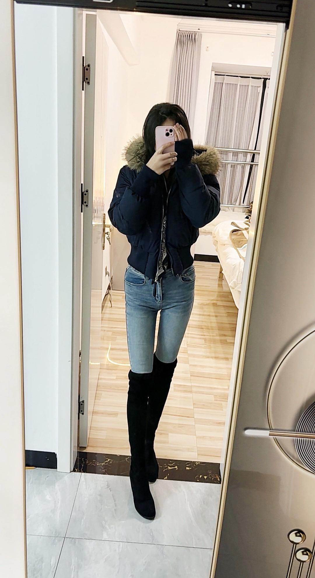 本来想演个玩弄人心的渣女,结果演着演成了期待回信息的舔狗。