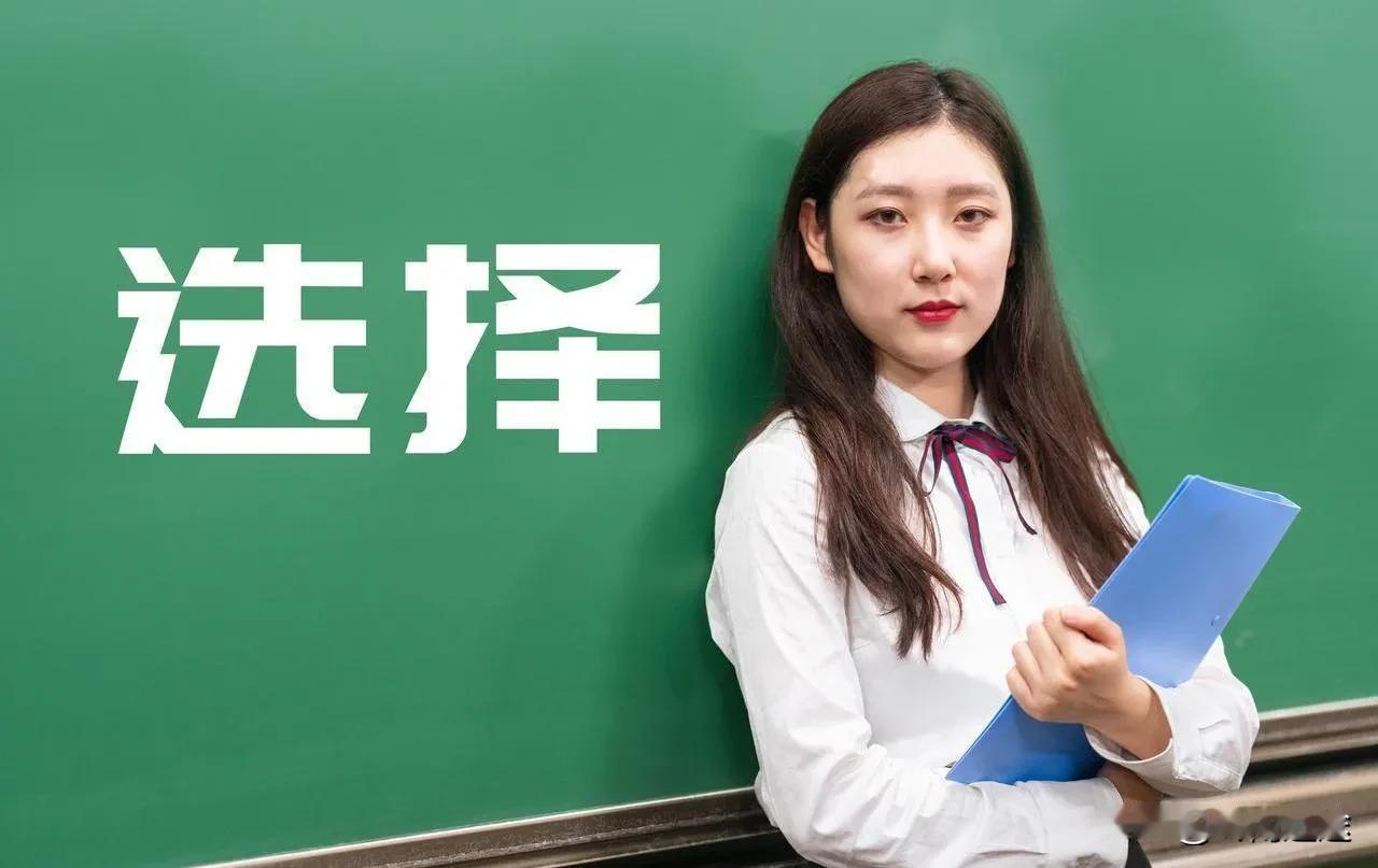 我已经在职场当中工作了20多年的时间，对于在公务员岗位工作的人员来说，基层经历其