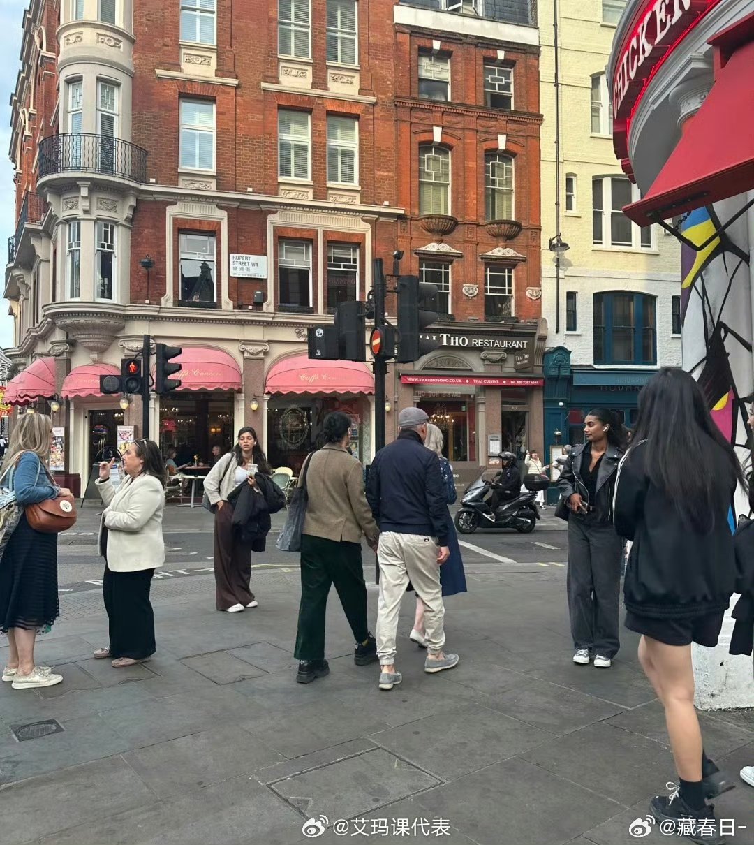 那英孟桐曾被偶遇牵手逛街那英孟桐五月被偶遇牵手逛街 啊这 ​​​