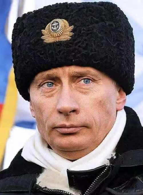 当着全世界，普京说：“如果欧洲真敢动手，那很快，你们连一个能跟我们谈判的人都找不