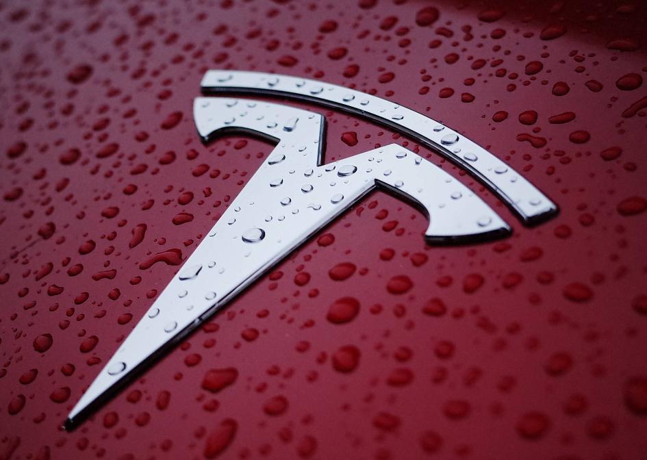 特斯拉两轮车登陆迪拜
特斯拉官方正式在迪拜推出了备受期待的全新两轮产品——Tes