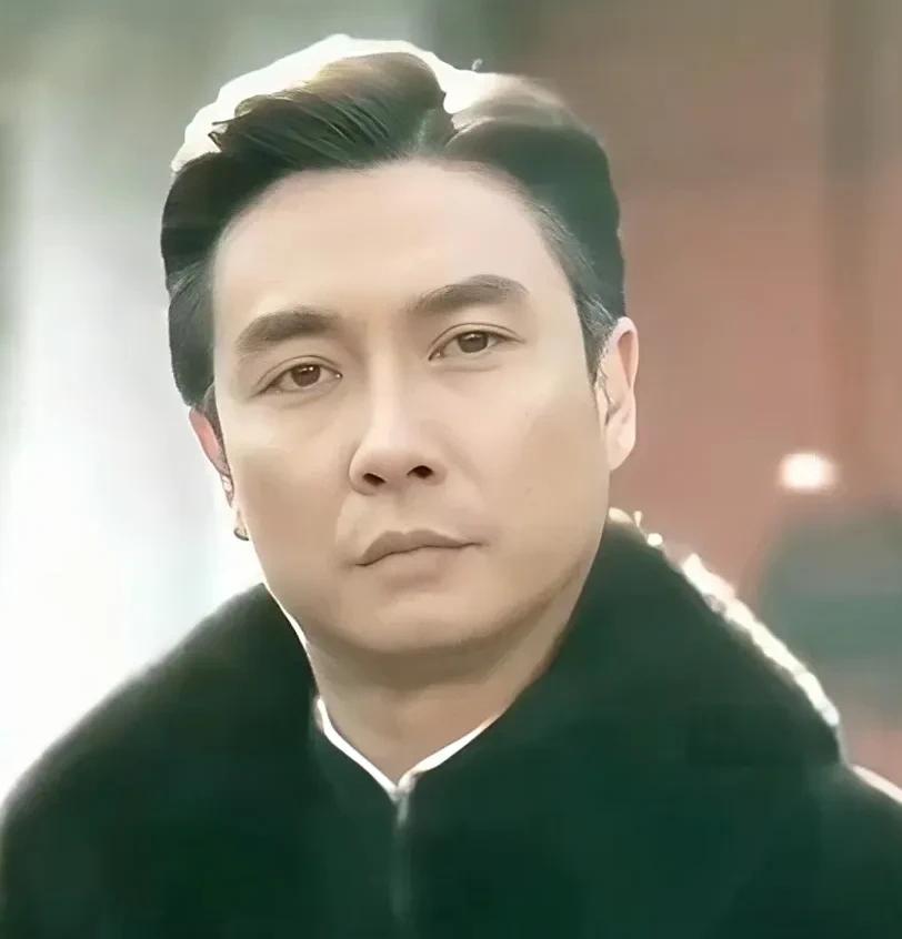 刘松仁，1949年10月14日出生于中国香港，祖籍广东潮州，香港影视男演员、导演