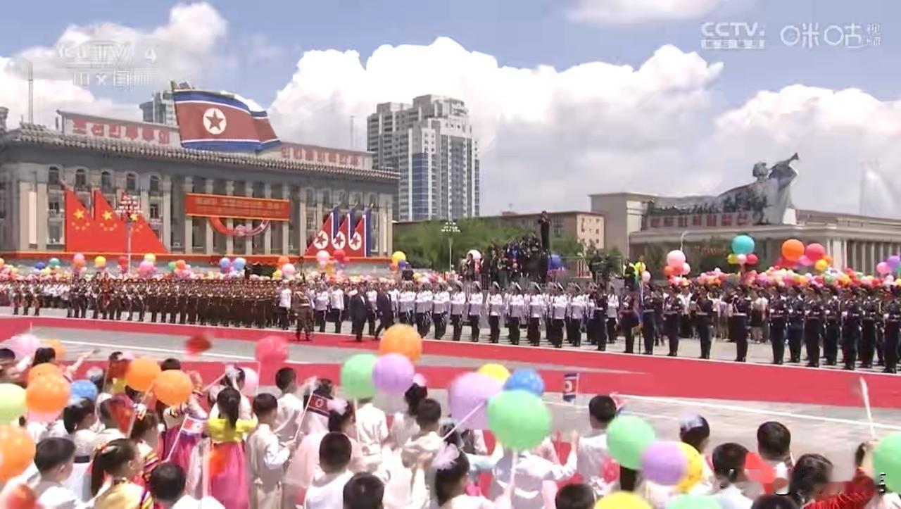 可以负责任的肯定的说，除了我们中国，世界上没有第二个国家访问朝鲜有这样高规格的礼