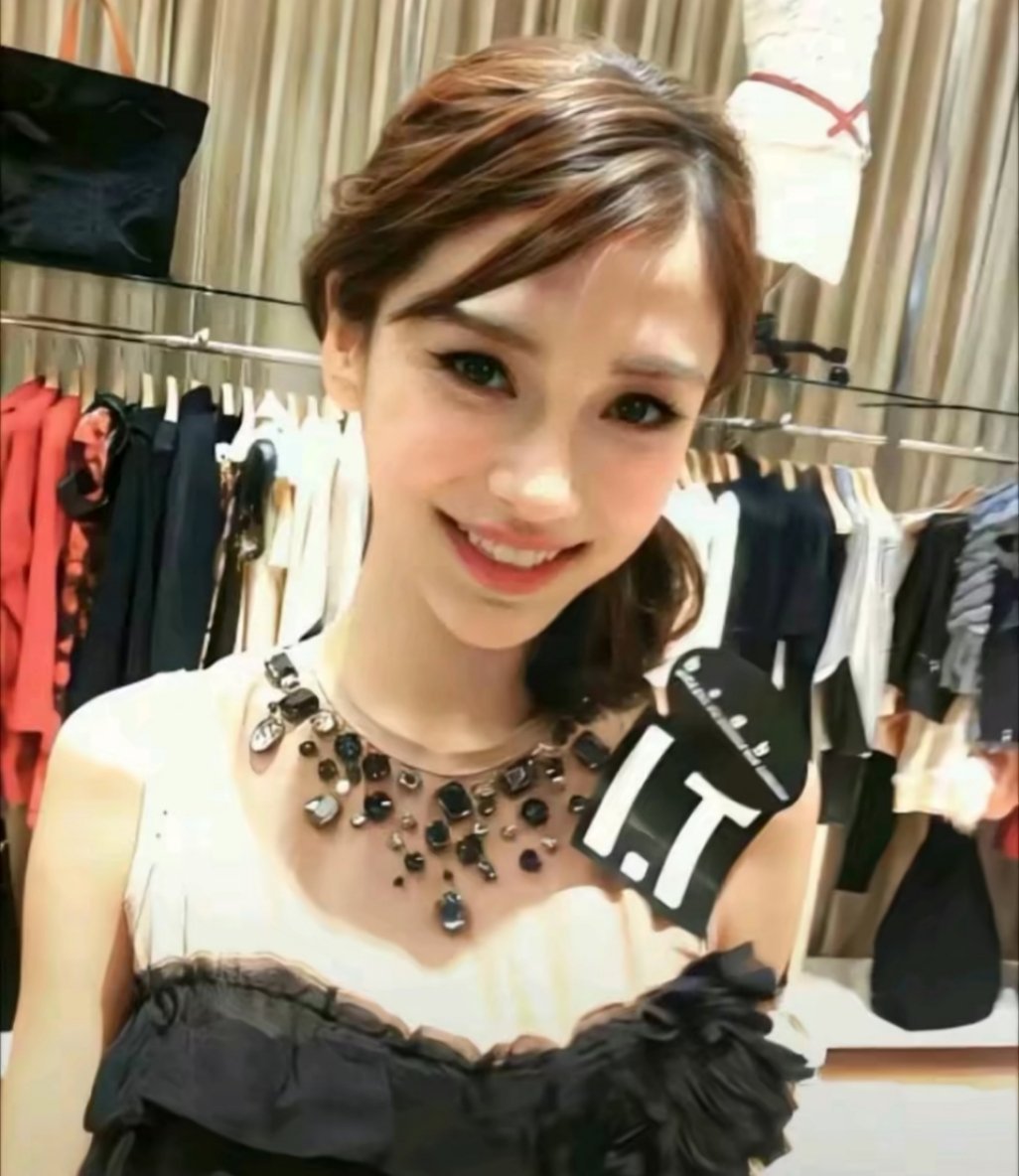 【Angelababy】朋友叫我别傻 可是她笑得真的好甜·angelababy杂