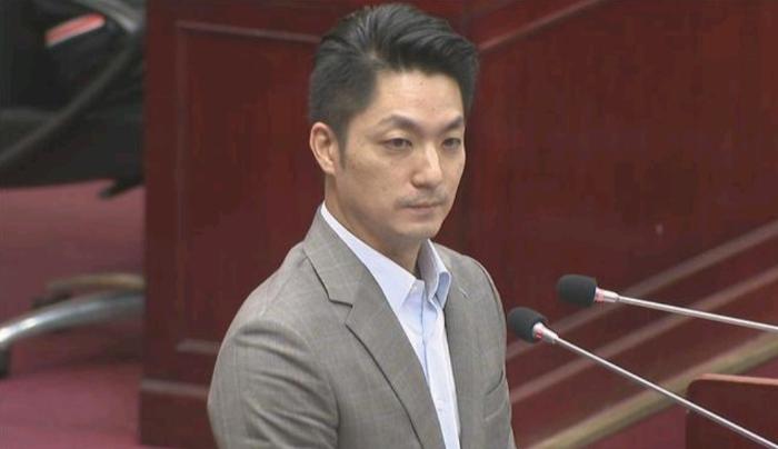 郑丽文获邀访问中国大陆，蒋万安出来表态了！3月30日，蒋万安声称，应该持续透过对