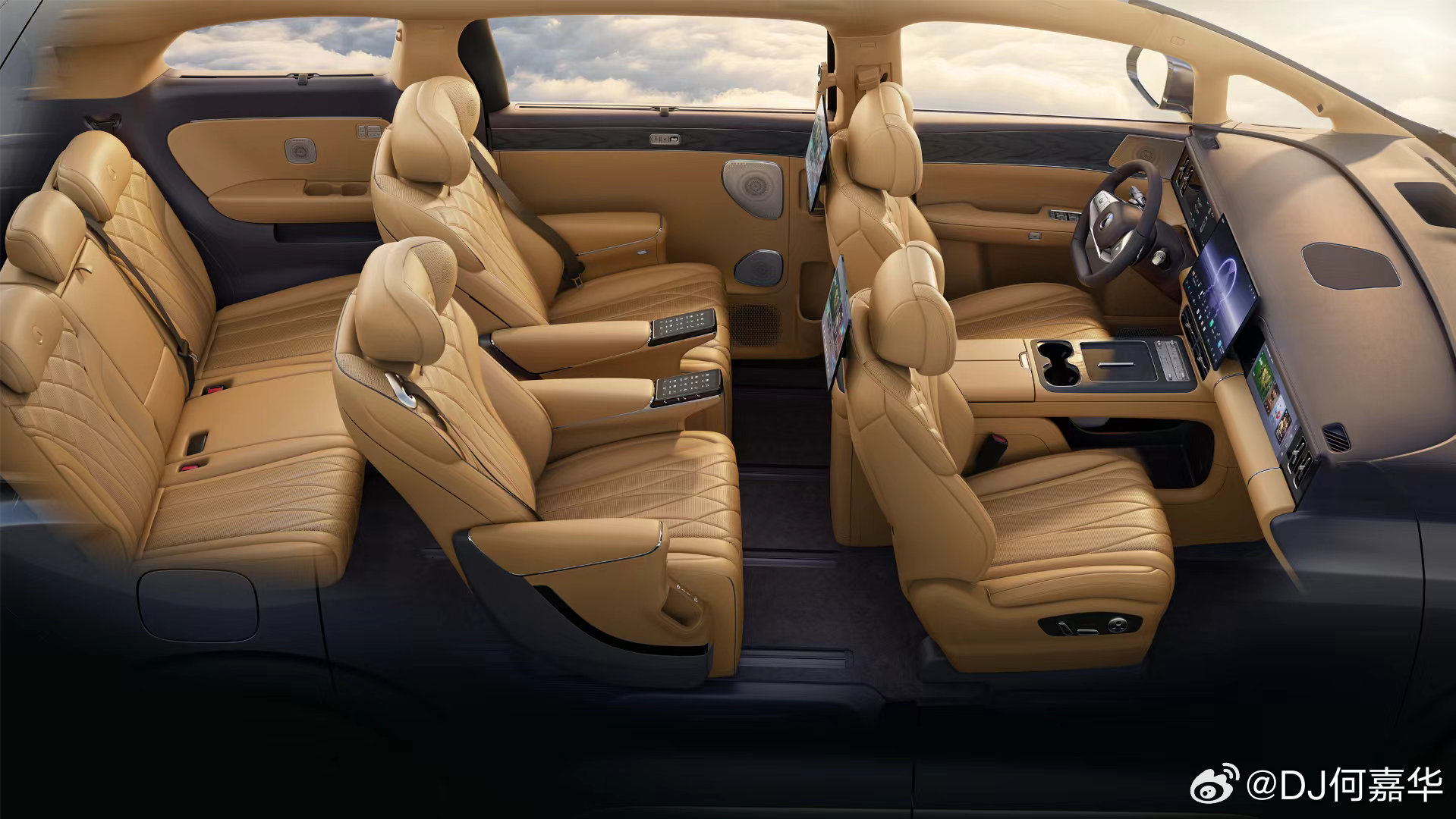 闪充的D9要来啦！纳万境于内，承优雅之势第二代腾势D9内饰首发以旗舰格局，驭从容
