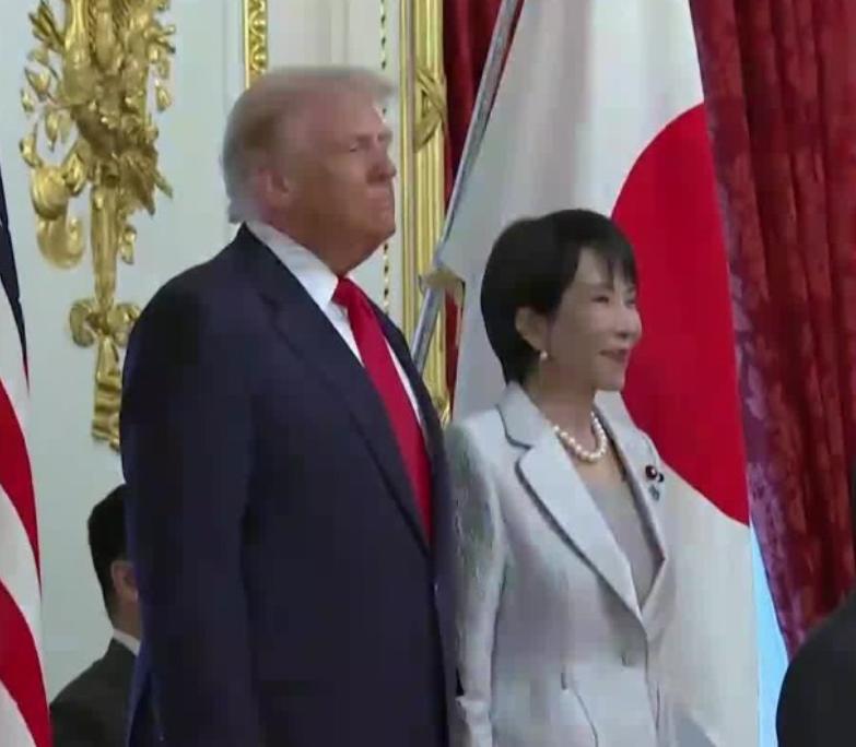 一手拱火，一手巩固同盟，美国这步棋走得太明白了。就在普京8月13日首次访问北方四