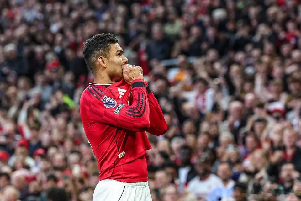 进欧冠在望！英超：曼联2-1布伦特福德 剩4轮领先第6名布莱顿11分 基本锁定了