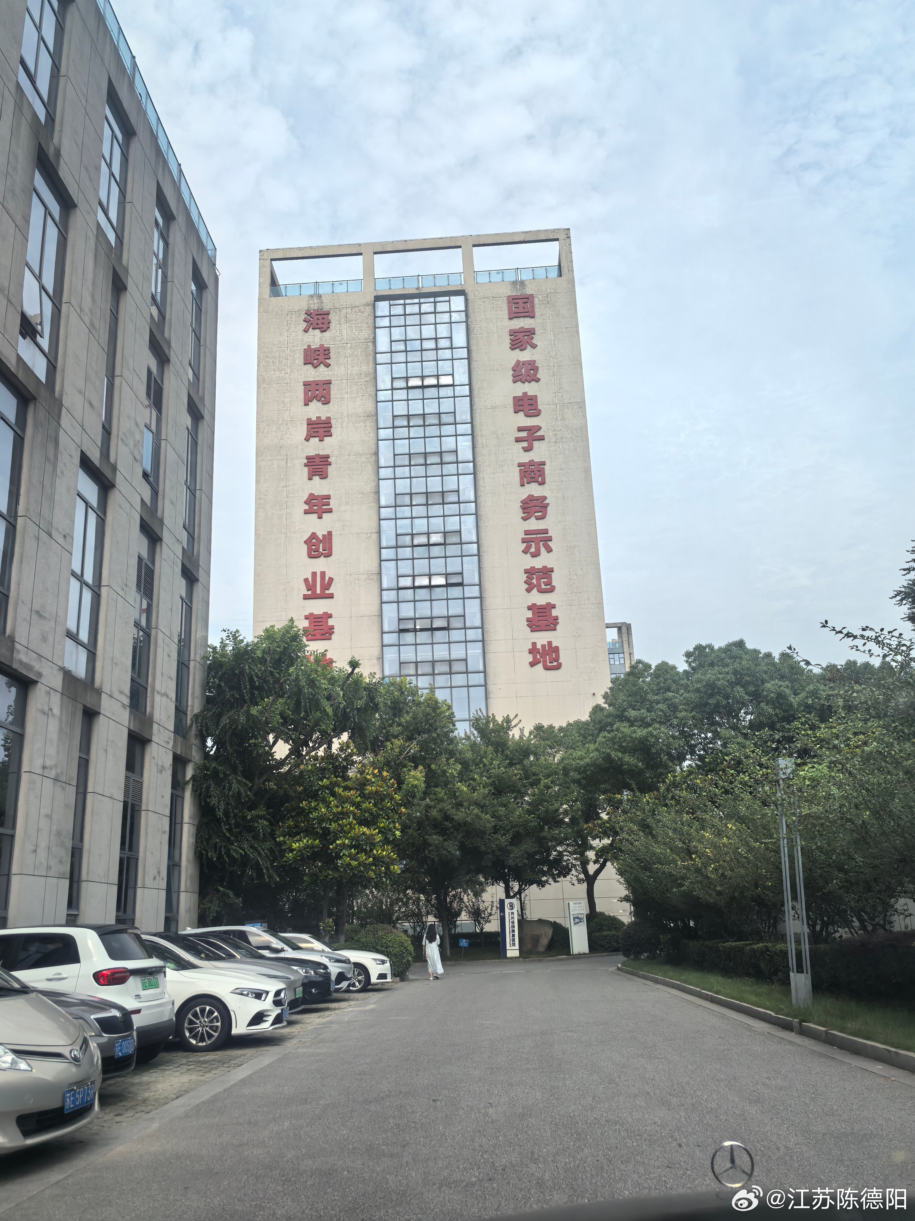 高考分数出来，考526分的湖南考生袁永辉和全国数学唯一150满分的浙江考生徐可，