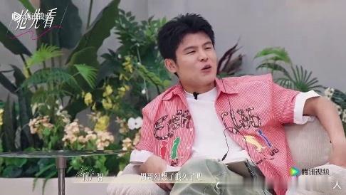 柳柳周佑凌伟大的暧昧期柳柳周佑凌互系围裙半熟恋人 谁懂柳周牵手前还要征求同意的含
