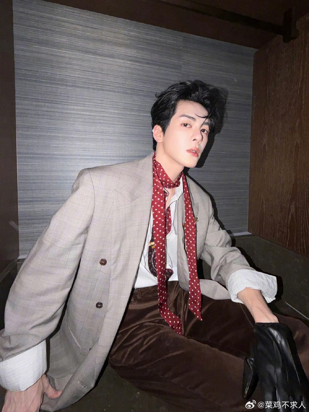 曾舜晞不解释今天是酷哥 曾舜晞说不解释今天是酷哥 曾舜晞cue九门1辆车4个人6
