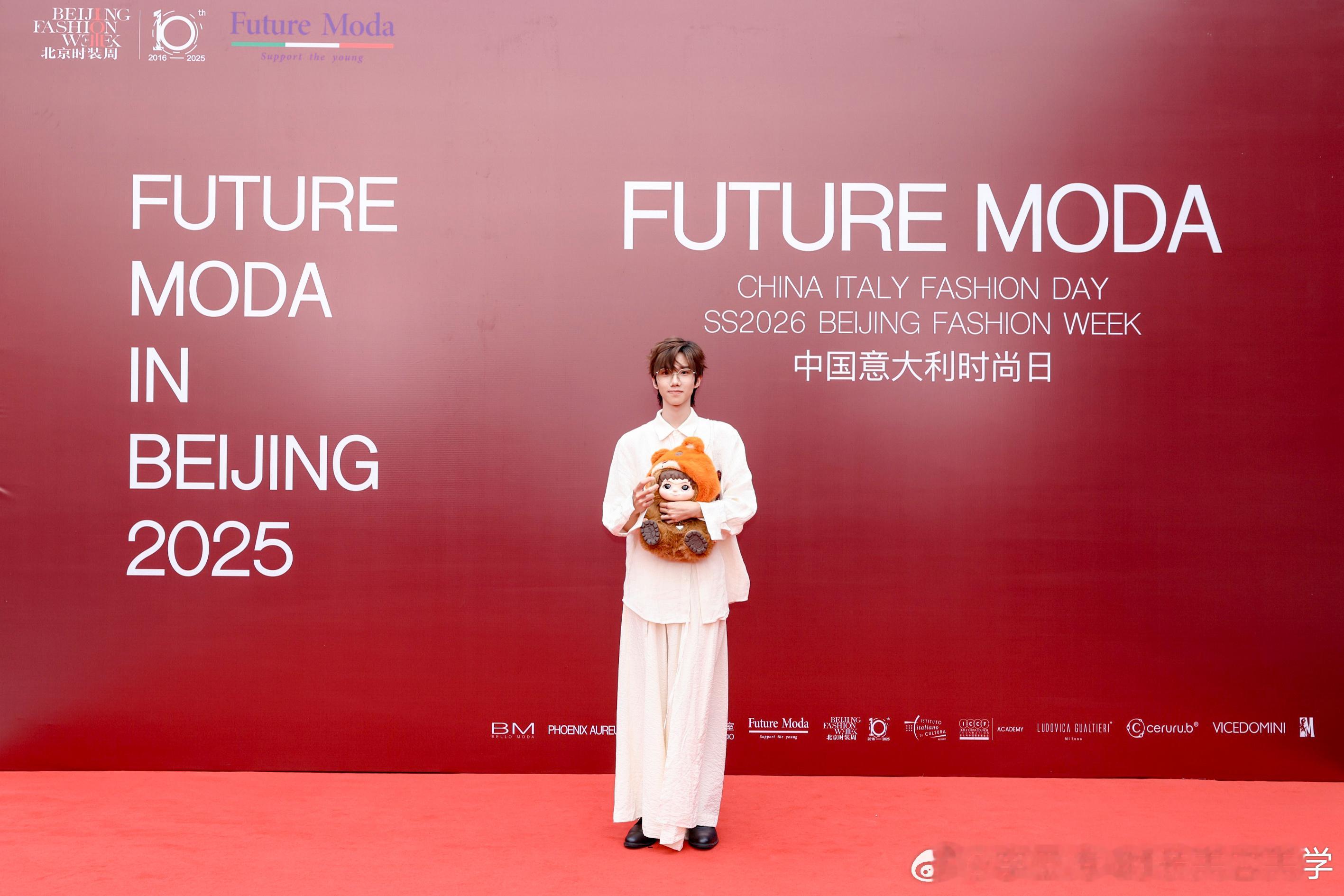 第二届·中国意大利时尚之夜精彩回顾由时尚大师李云涛发起，意大利驻华大使馆、意大利