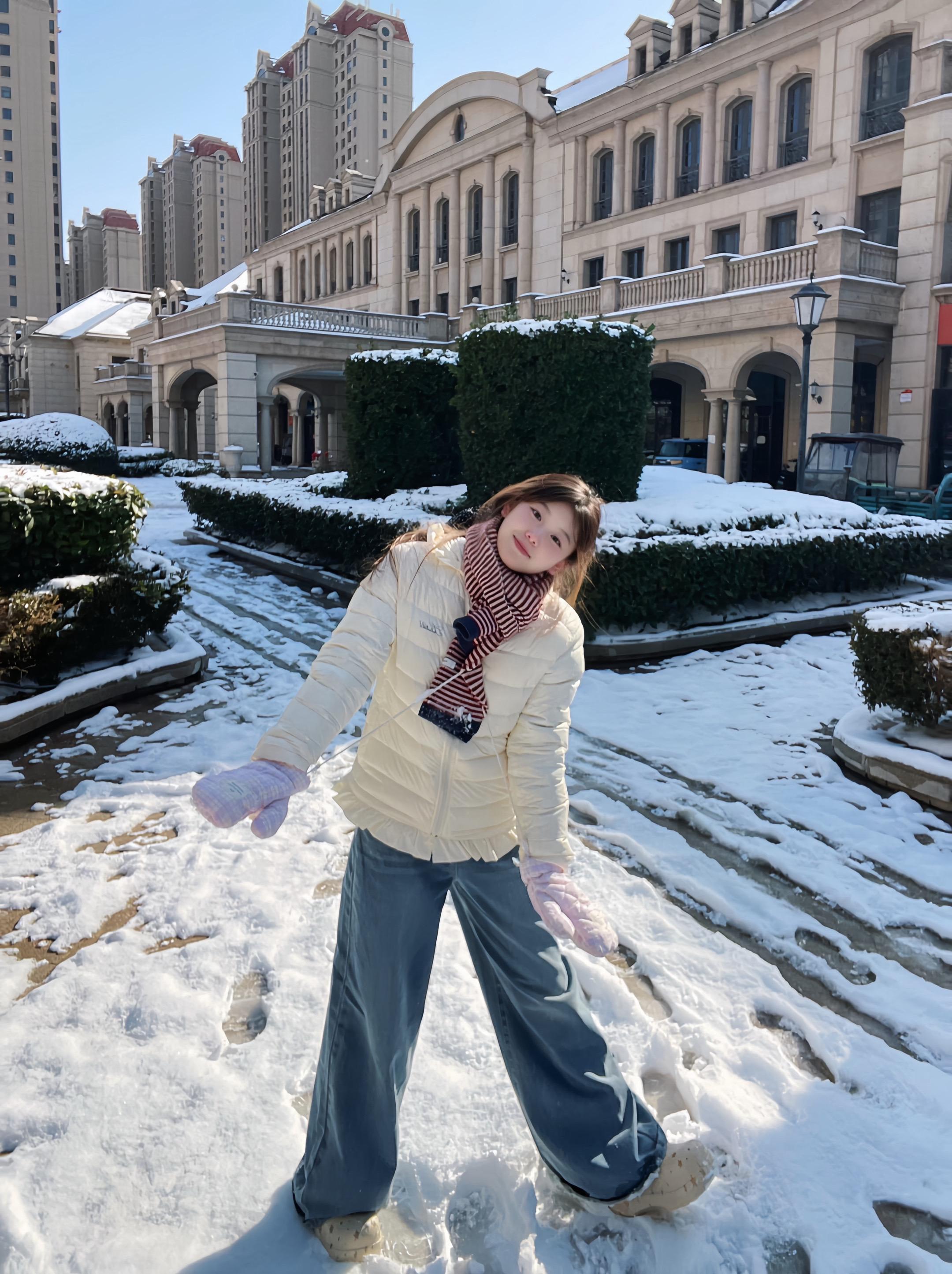 你和雪有两个共同点 一个是冰冷刺骨 一个是 好久不见