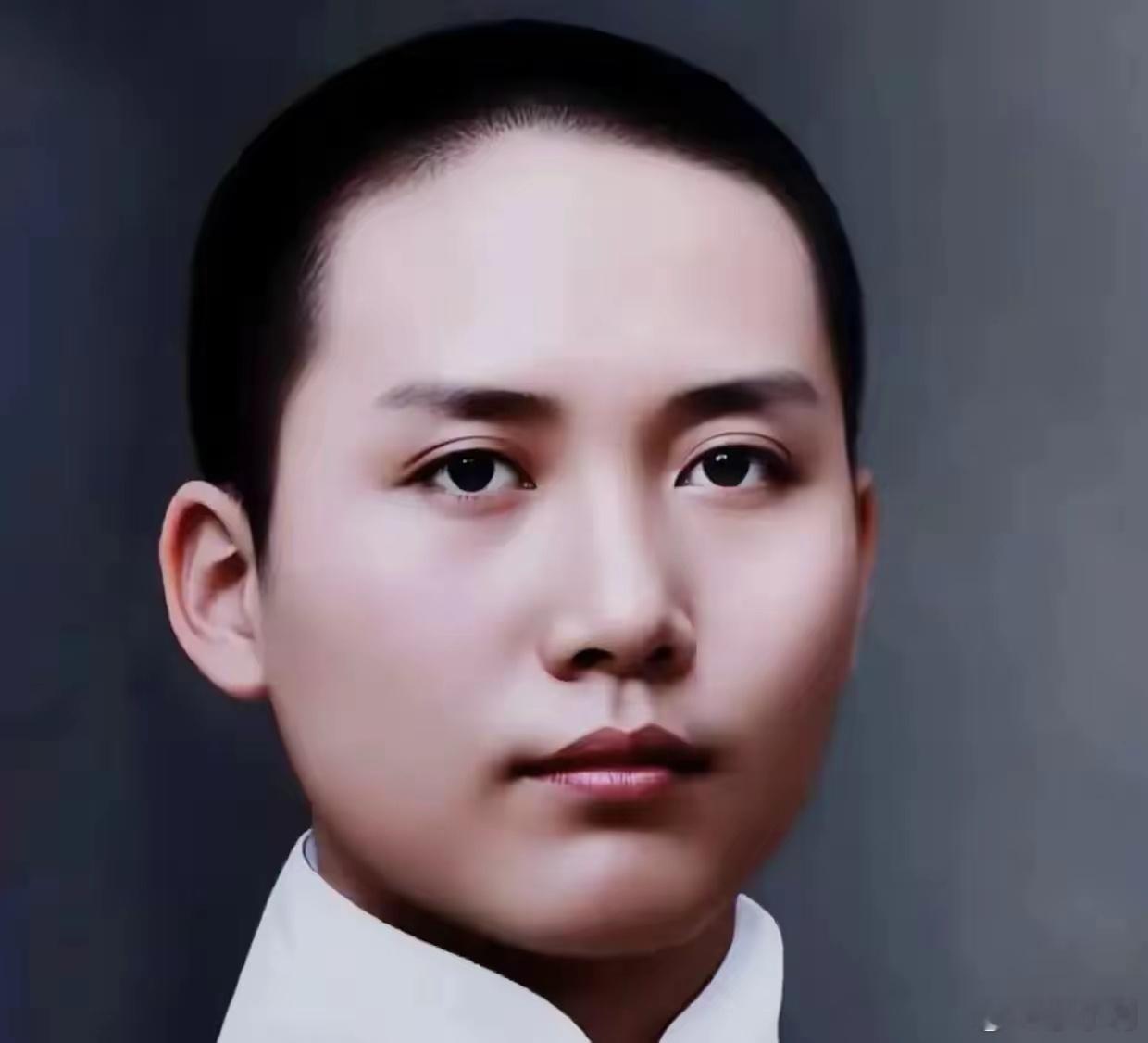 小利说事 教员不同时期的照片，随便拿哪一张放在任何时代都是中国最靓的仔。人品更不
