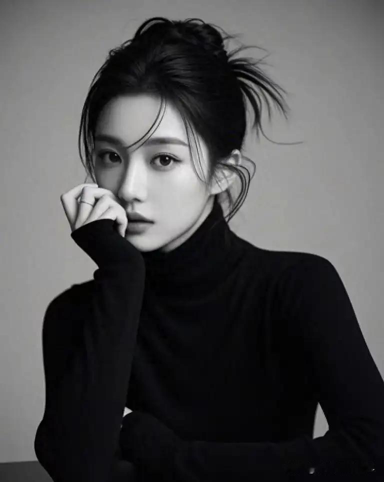 发现没

自私自利的人往往都活得很“潇洒”！

反之，心存大义的人大多都活得很累