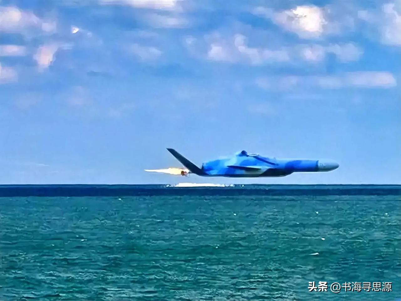 有一说一，在西北某湖泊上空首次曝光的彩虹T1地效无人机，外形确实不够“骚气”，活