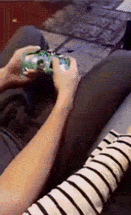 现在知道谁更爱你了吧[二哈][二哈]【搞笑】