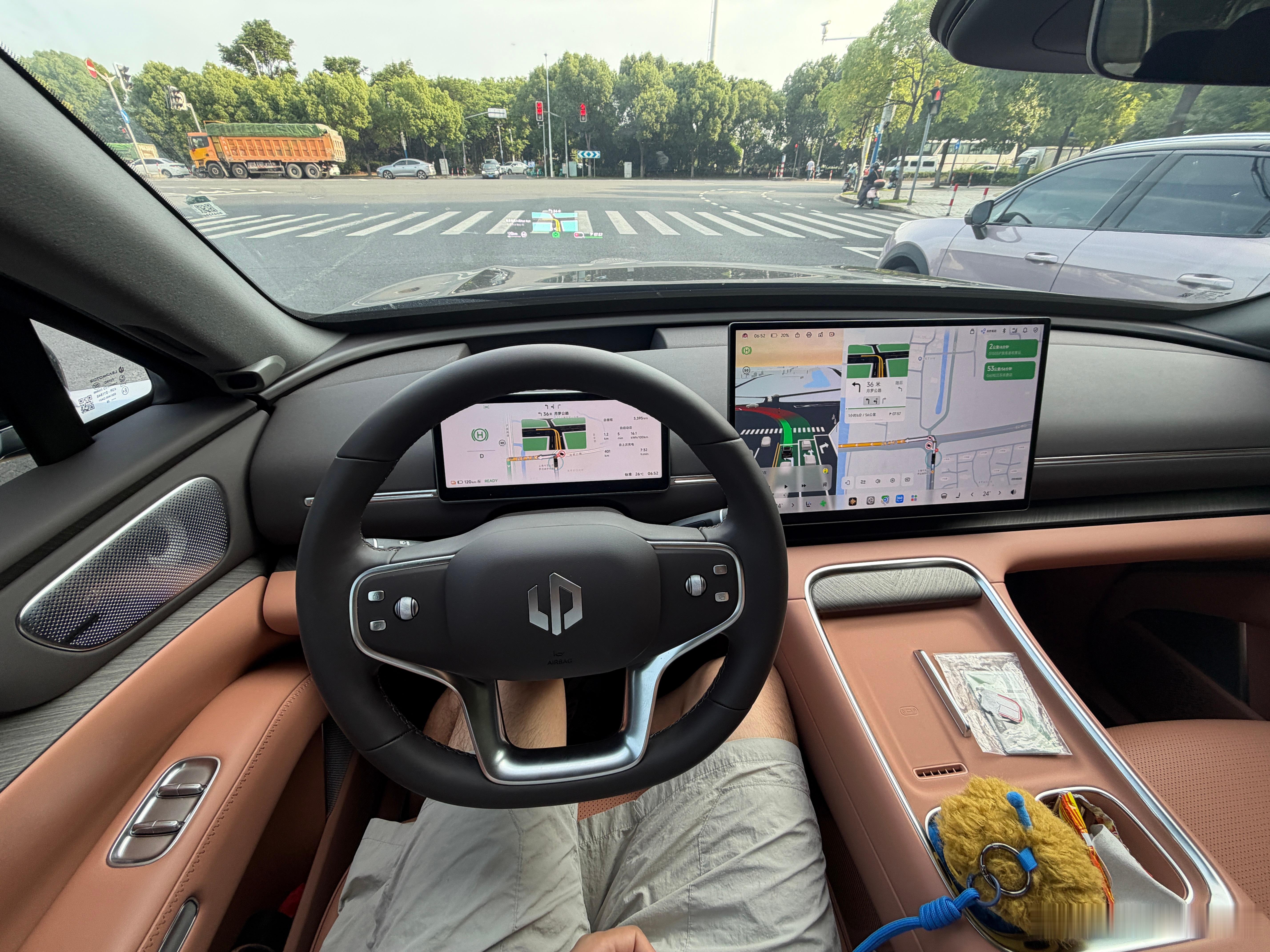 我90%-10%，跑了471km，算一下是588kmm（471÷0.8）。这个基