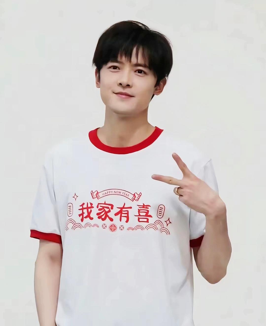 蒋欣沉默了
童谣也沉默了

大家没想到，由付辛博在《四喜》中的饰演的冯建奇，居然