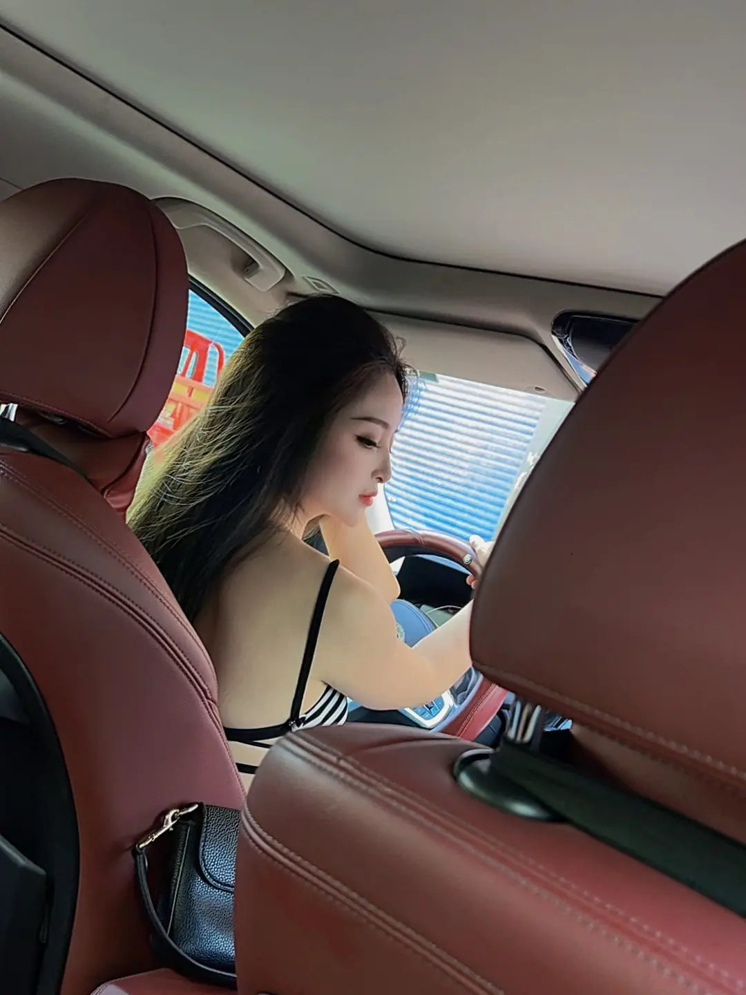好像谁都可以幸福，唯独我不行