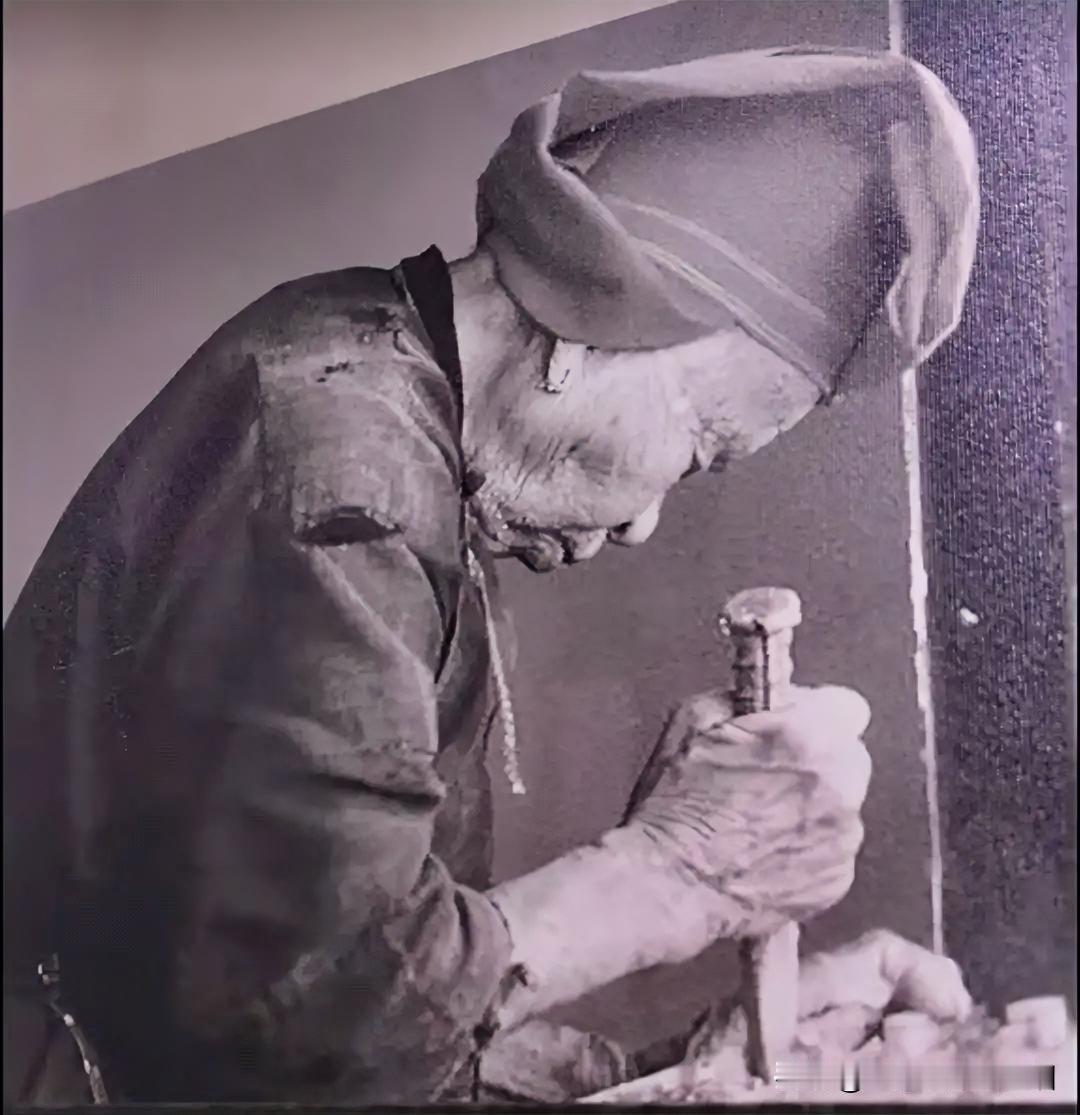 下南洋，广东三水“红头巾”的传奇。

上世纪初，广东三水地区因战乱、洪灾、经济凋