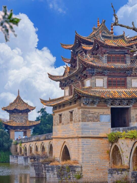 比起大理，我更喜欢这座底蕴深厚的云南小城