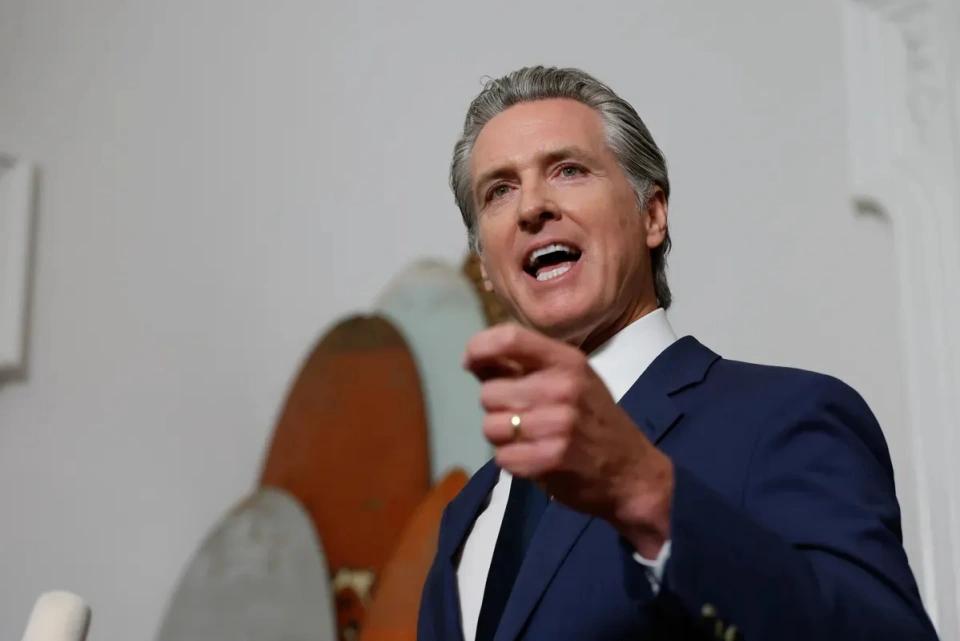 纽森批特朗普：没有计划的骗子，正辜负美国人民

        近日，美国加州州