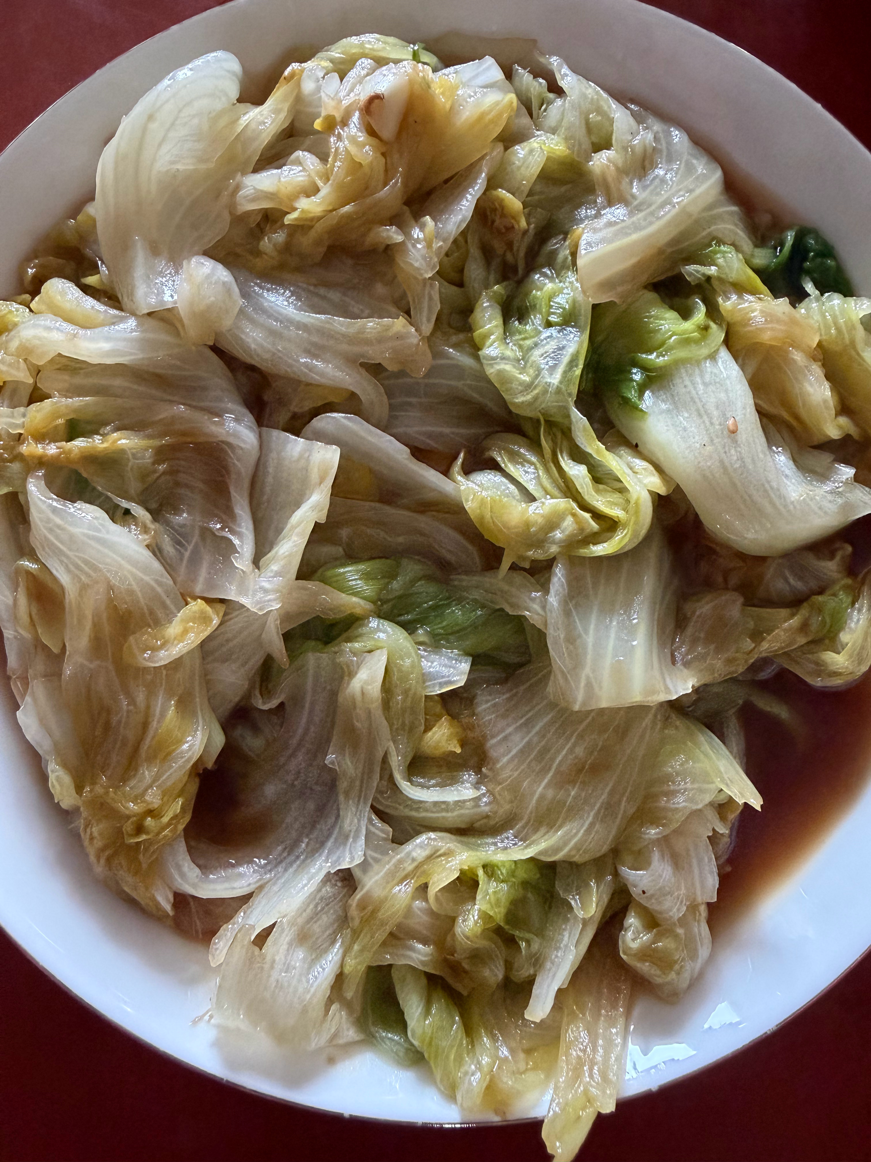 匆匆忙忙午饭搞定，荤素搭配开吃啦～ 