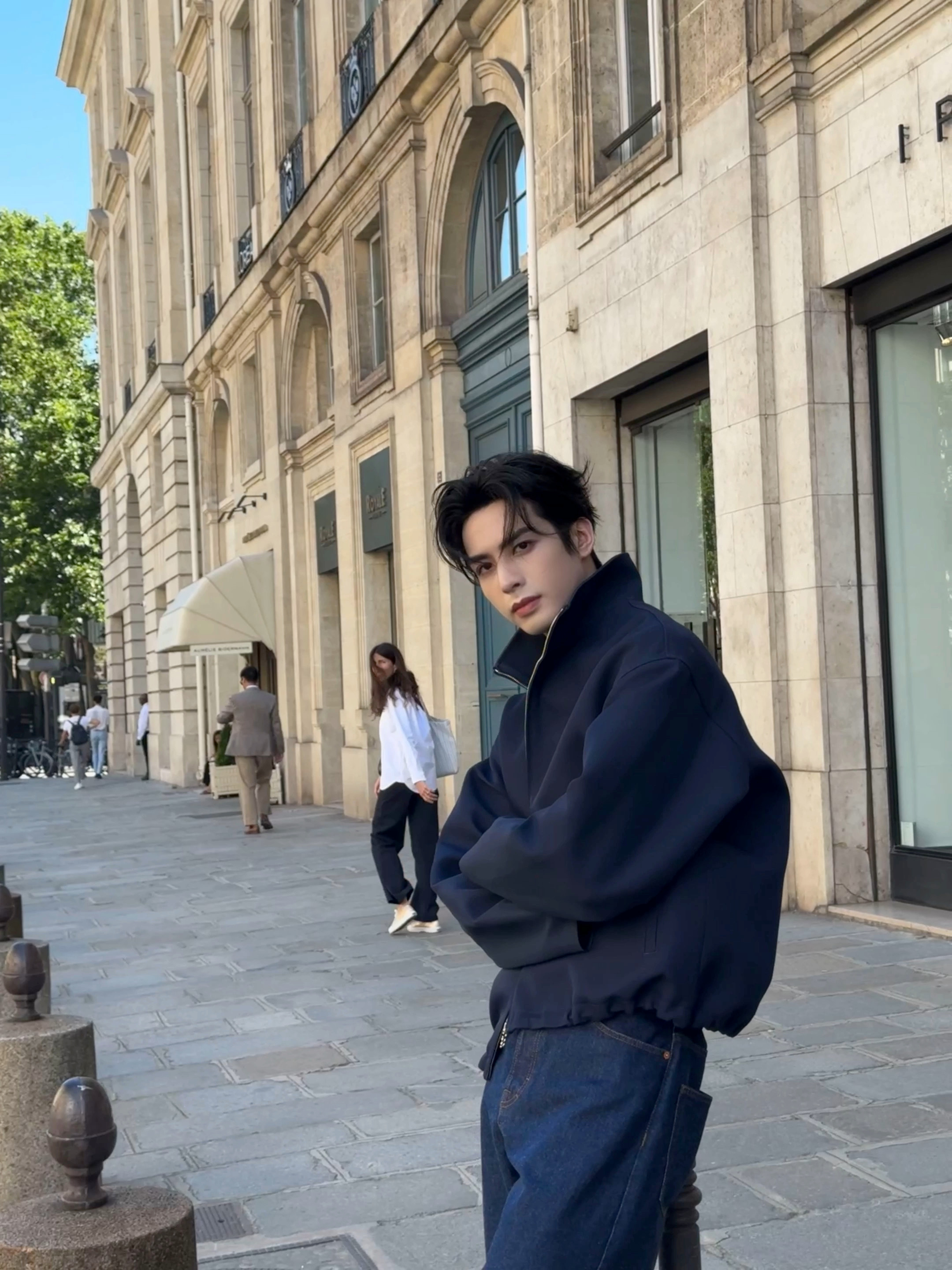 #真的很难忍住不看宋威龙#说一万次也还要说宋威龙这个宽肩长腿浓眉大眼的男人实在是