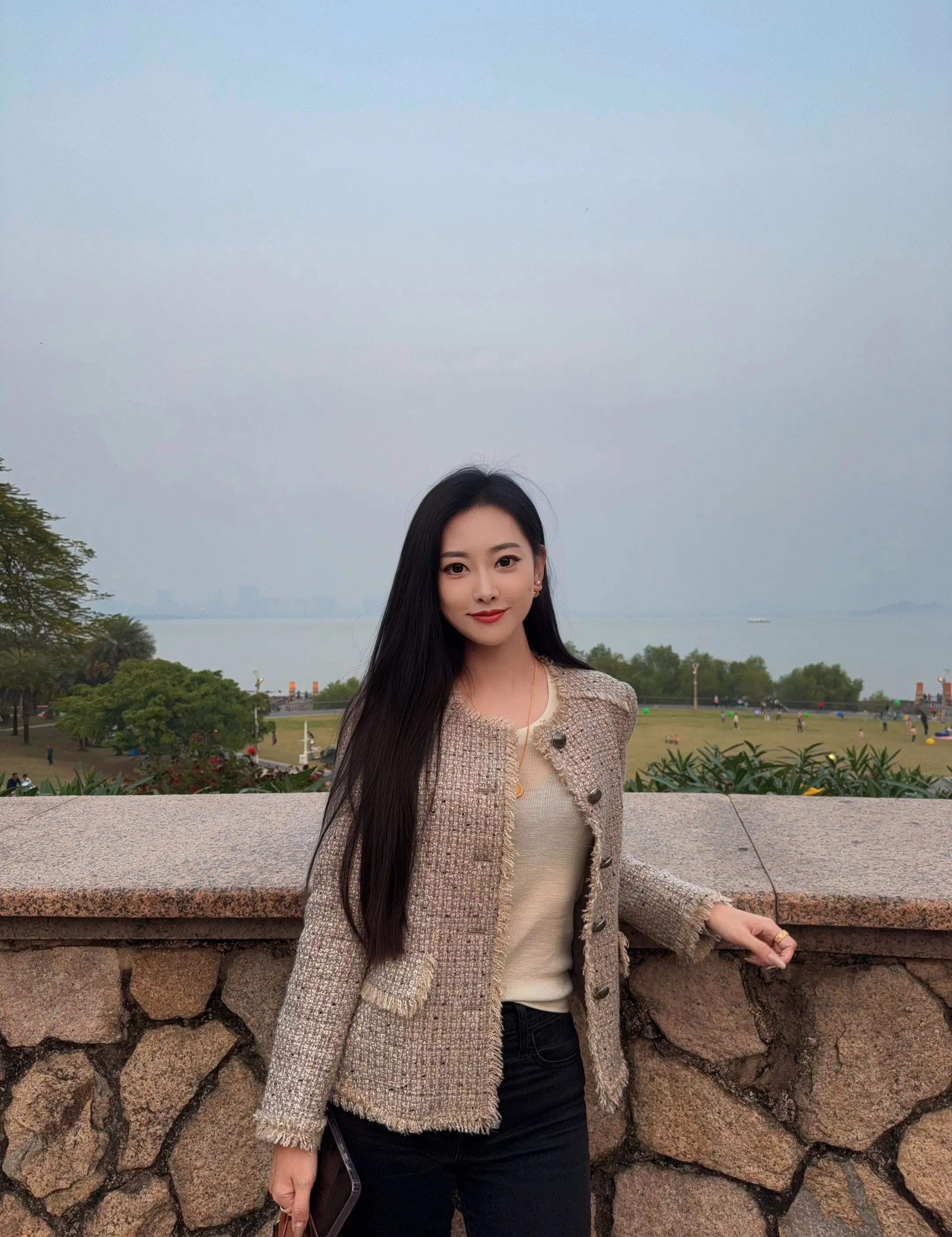 人的内心不种满鲜花就会长满杂草