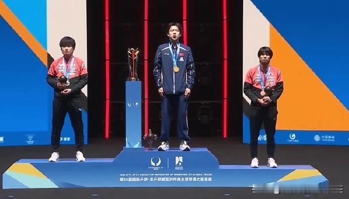 其实有相当长的一段时间内，国乒男队在世界男子乒坛面对的整体竞争压力都是大过国乒女